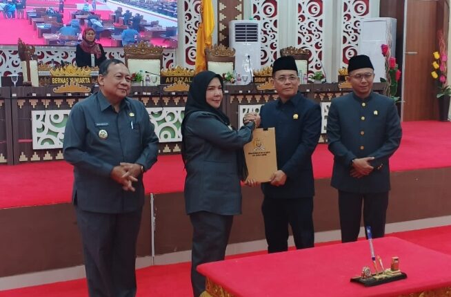 Walikota Bandar Lampung Hadiri Rapat Paripurna Persetujuan Raperda APBD Perubahan 2025 – Media Informasi Network